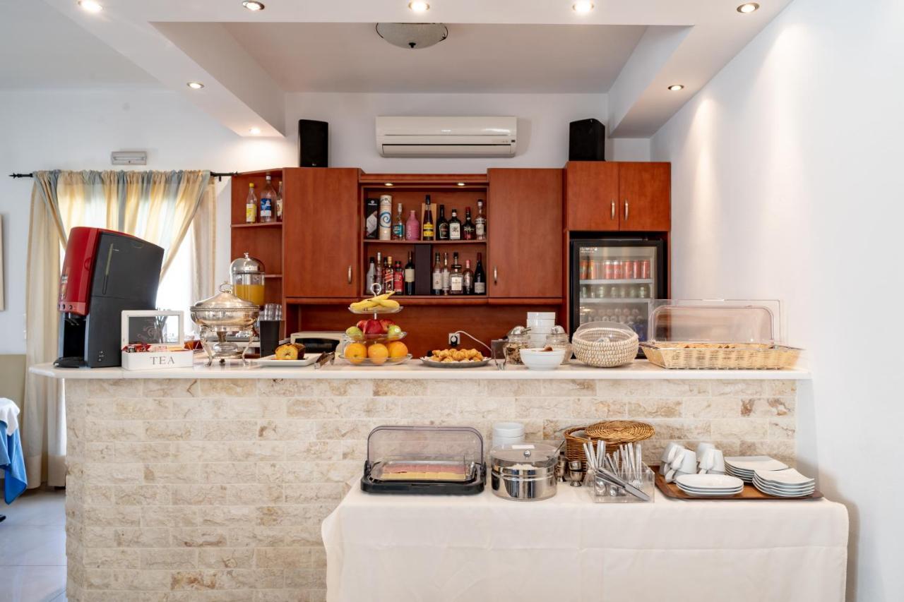 Chez Sophie Otel Kamári Dış mekan fotoğraf