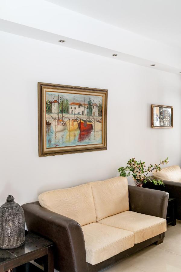 Chez Sophie Otel Kamári Dış mekan fotoğraf