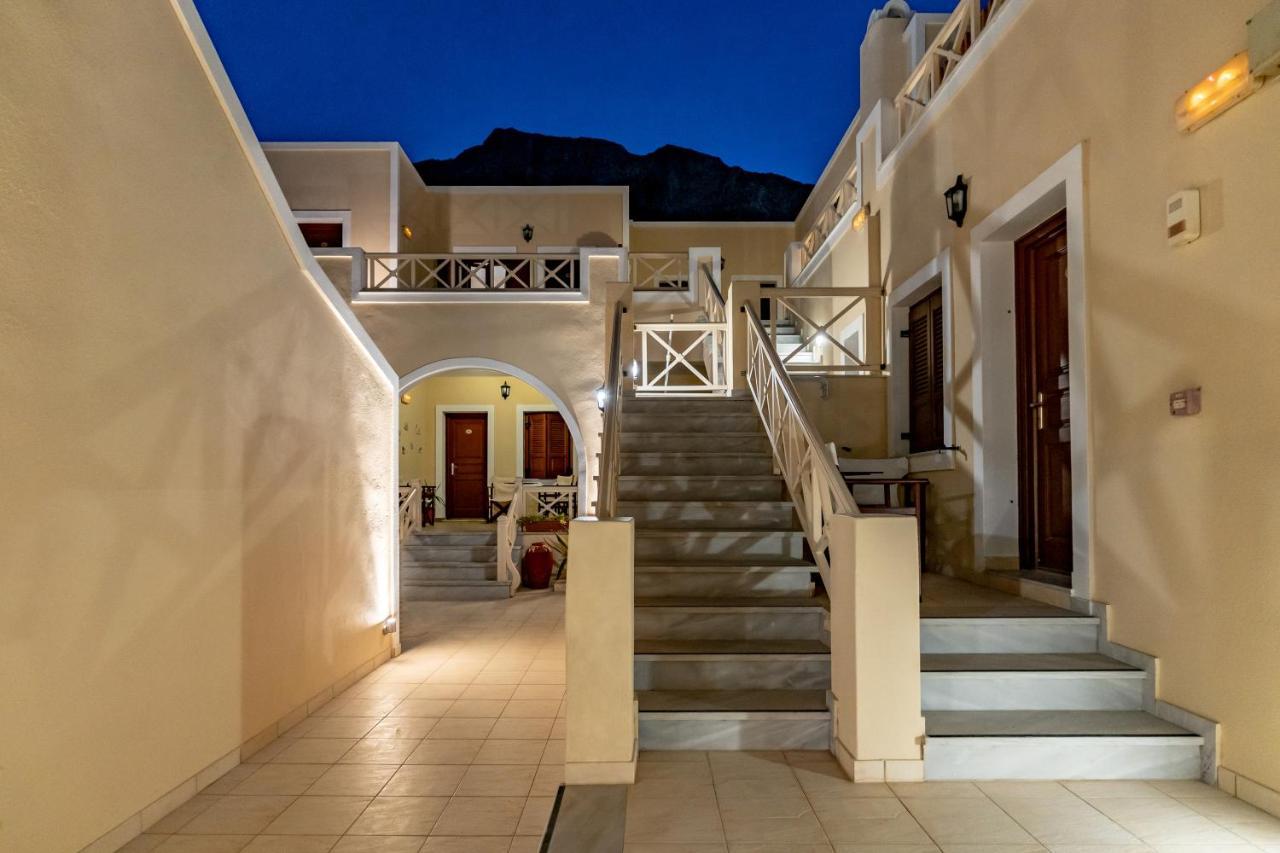 Chez Sophie Otel Kamári Dış mekan fotoğraf