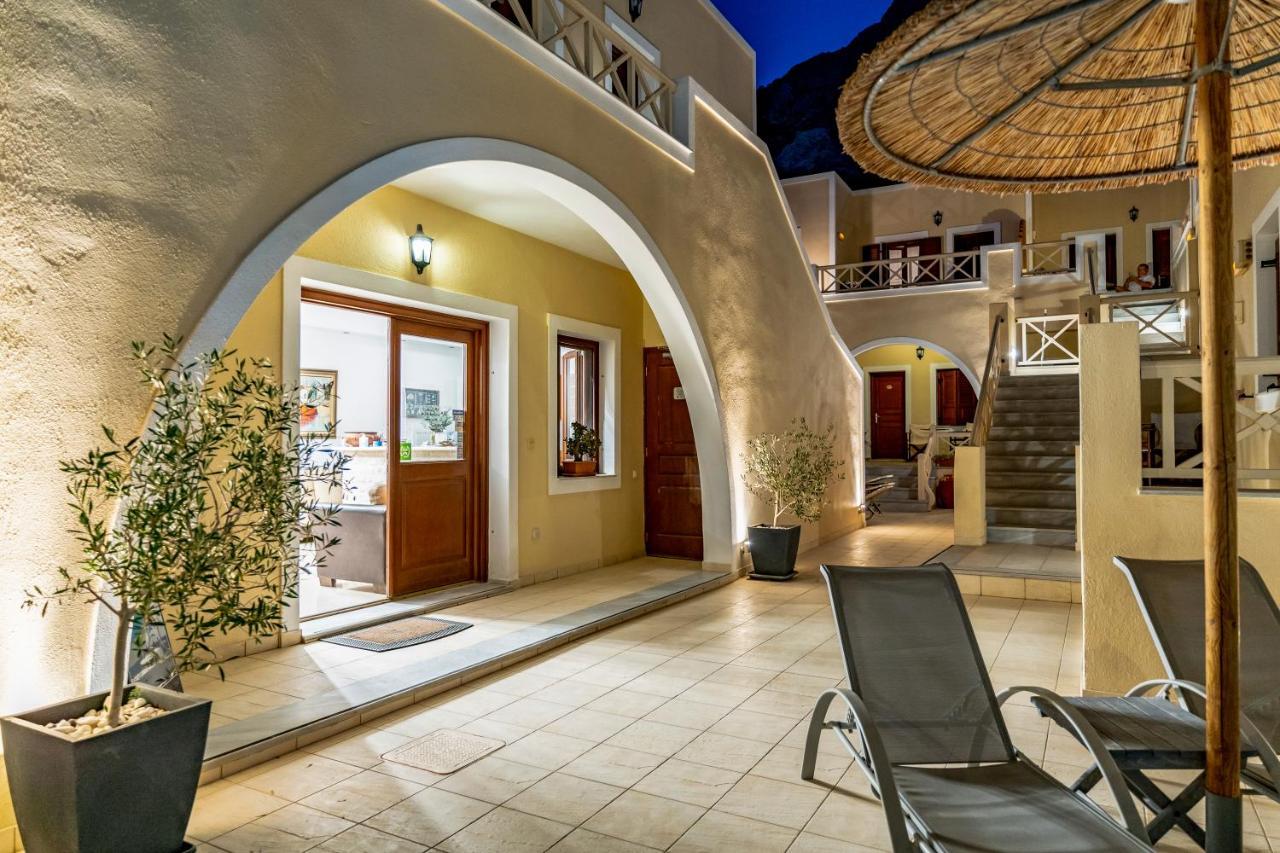 Chez Sophie Otel Kamári Dış mekan fotoğraf