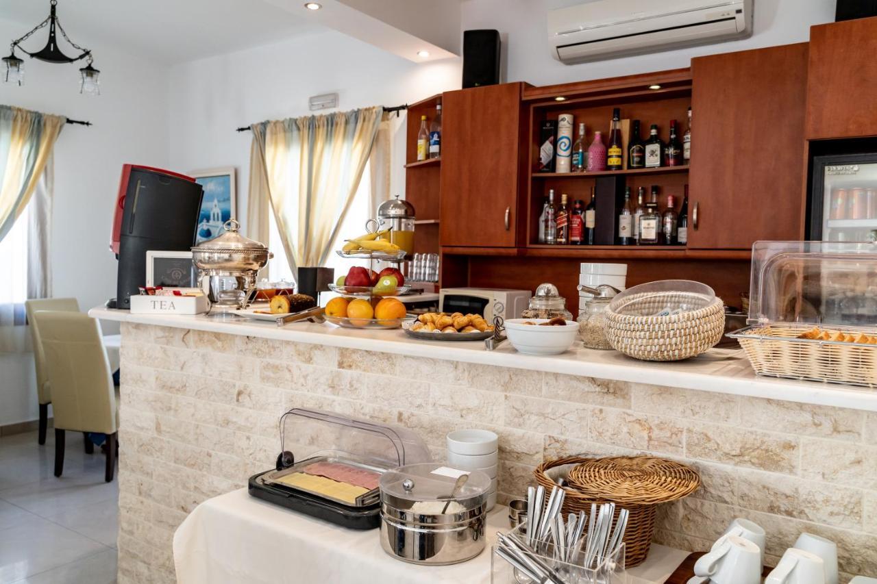Chez Sophie Otel Kamári Dış mekan fotoğraf