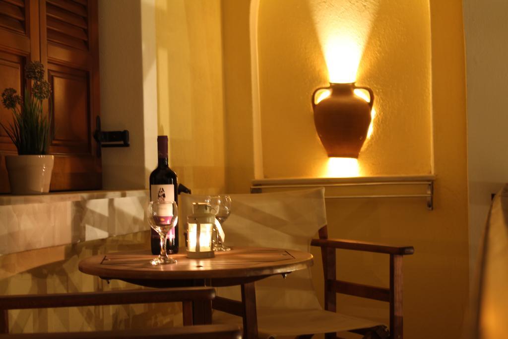 Chez Sophie Otel Kamári Dış mekan fotoğraf